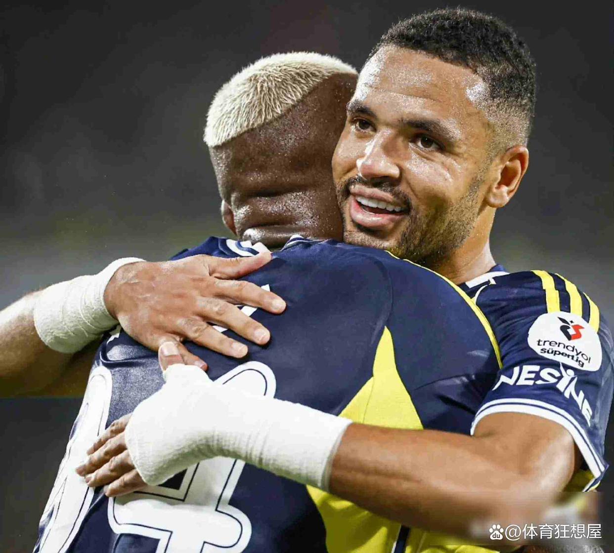 开云娱乐-包含多伦多猛龙迎欧冠关键赛，今晨主帅复盘，气氛紧张，临场指挥获称赞的词条