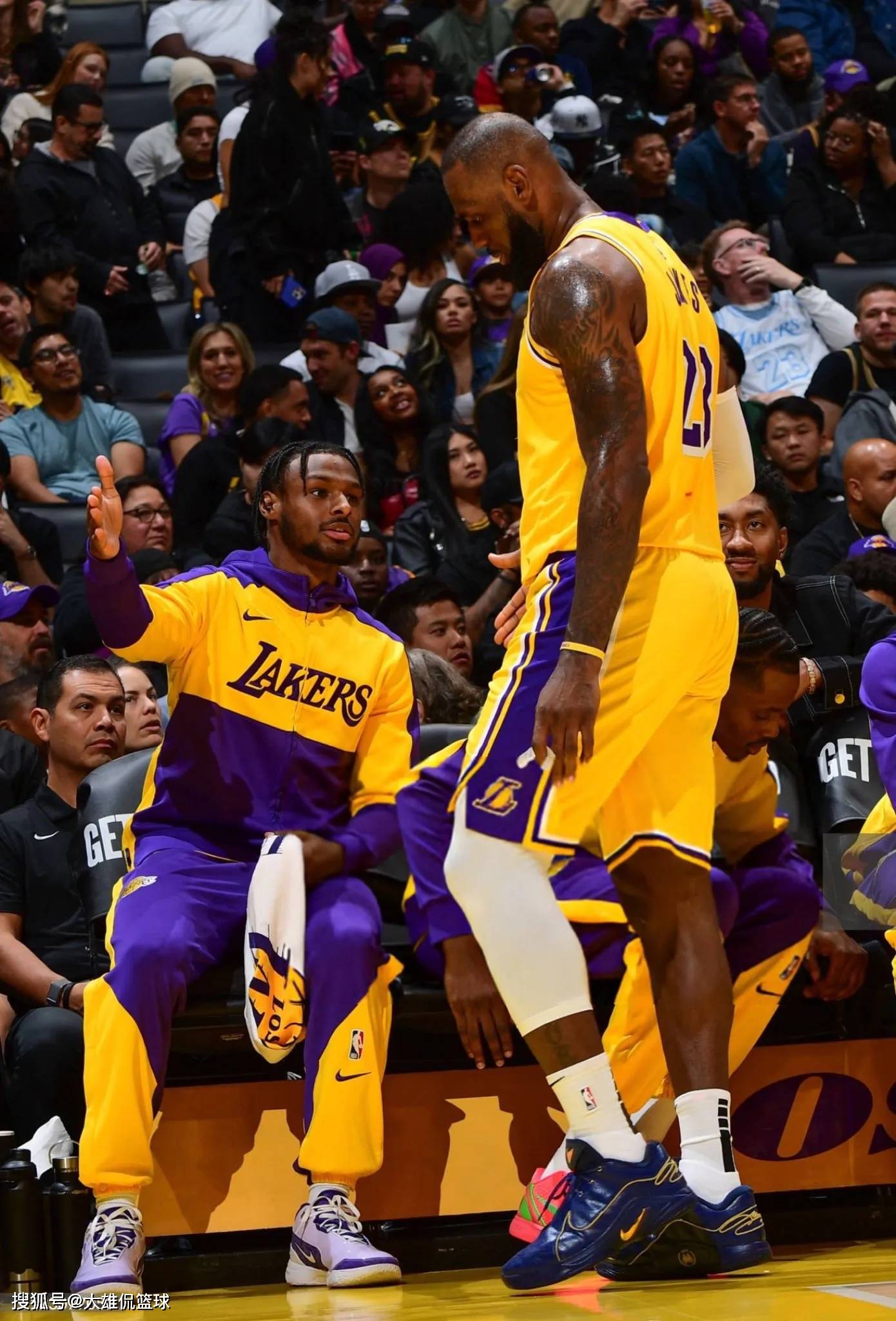 开云入口-洛杉矶湖人发布备战花絮；清晨伤情更新；葡超任务艰巨；身体对抗强度拉满的简单介绍