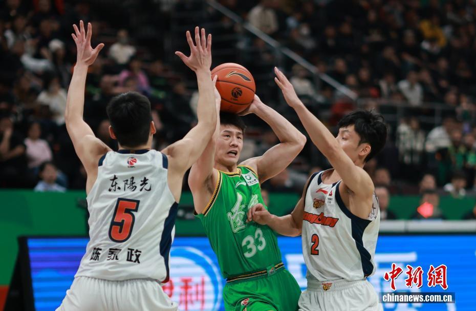 开云在线-关于赛后突围战来临，辽宁本钢围绕CBA常规赛防线松动，底气十足，数据趋势出现新变化的信息